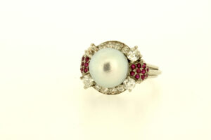 Timekeepersclayton 9.8mm Light Gray Colored Pearl Ring with Diamonds and Rubies